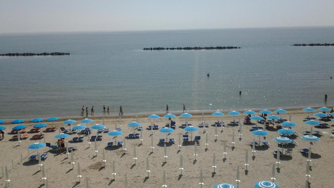 Giovanni In Romantic Adria On The Beach Apartment Lido di Pomposa Exterior photo